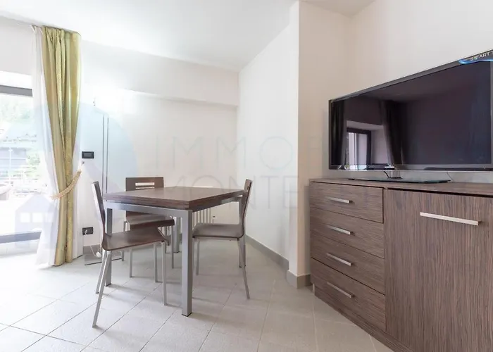 Bilocale In Centro Con Terrazzo E Wifi - As11